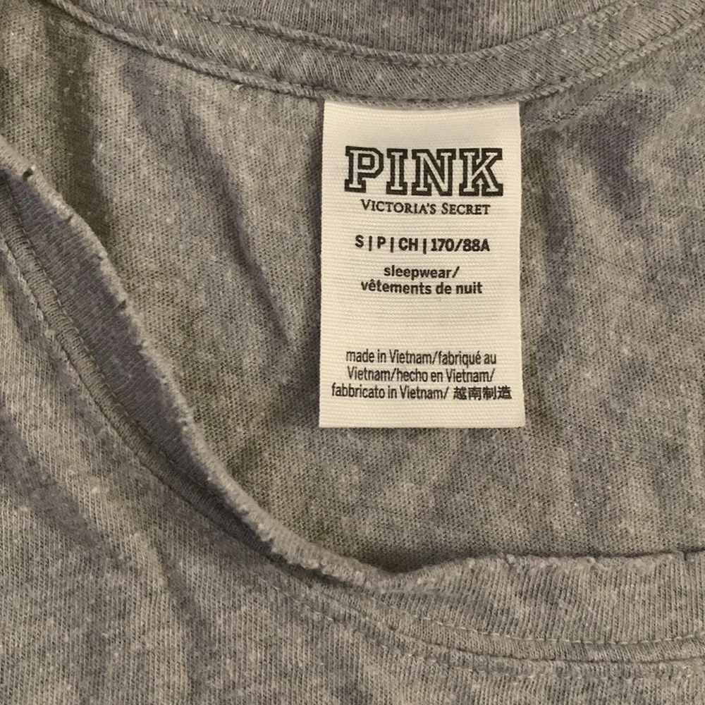 Pink vs - Picture 3 of 9
